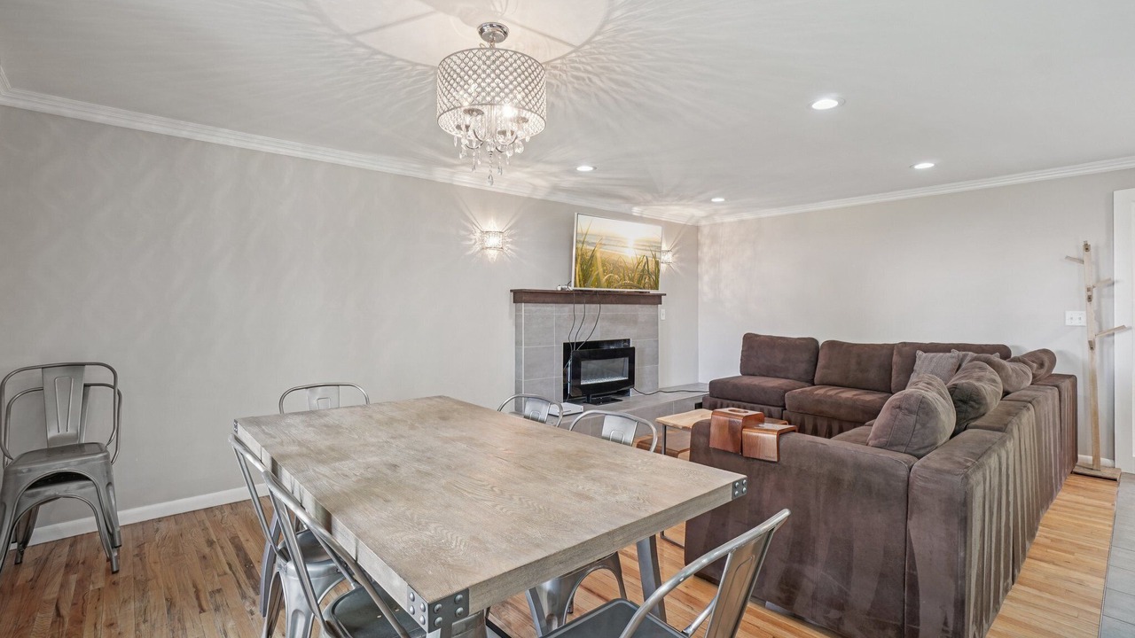 Photo of Livingroom in Holladay