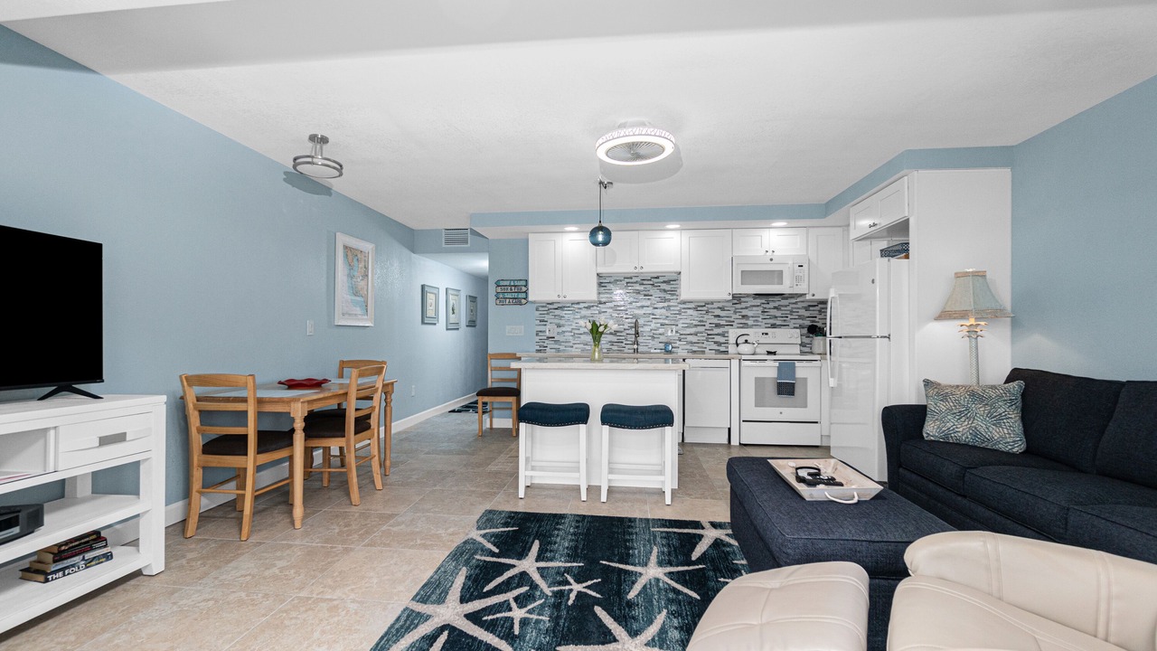Photo of Livingroom in Englewood