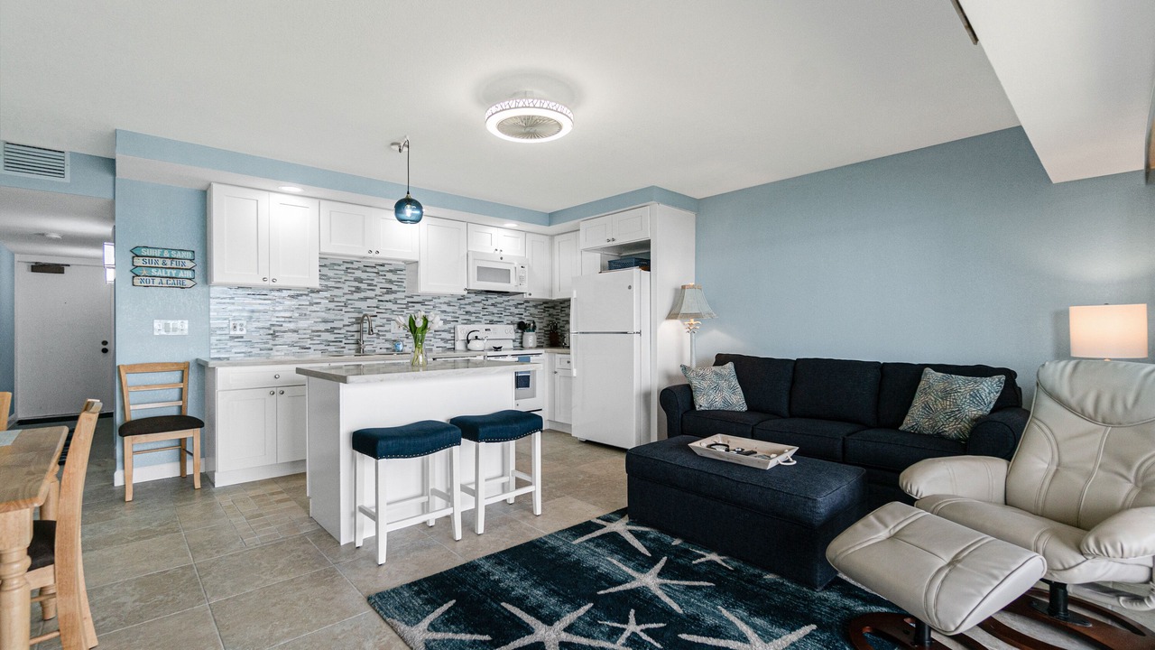 Photo of Livingroom in Englewood