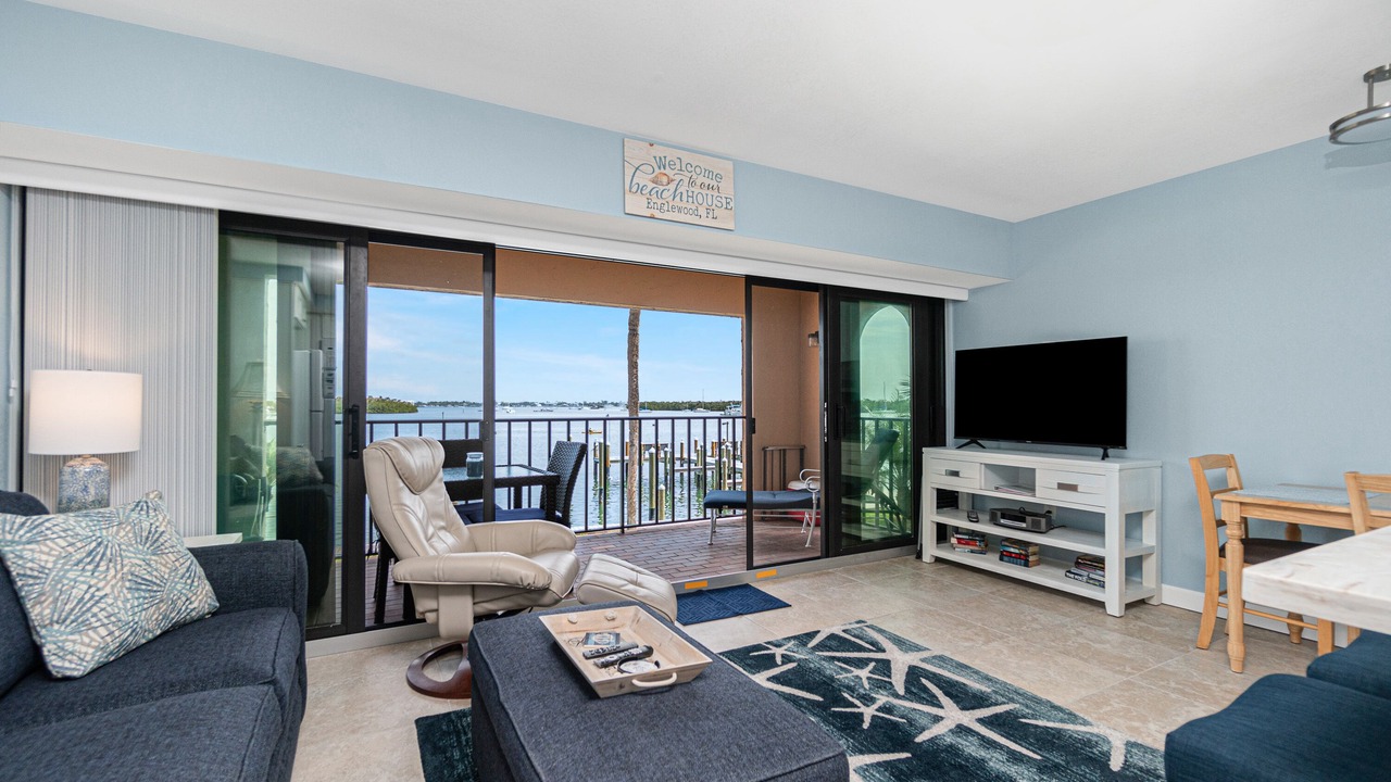 Photo of Livingroom in Englewood