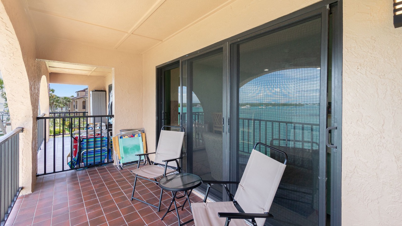 Photo of Patio Balcony in Englewood