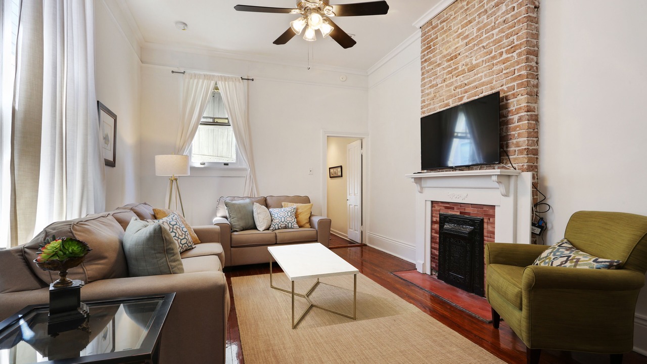 Photo of Livingroom in Uptown Historic District