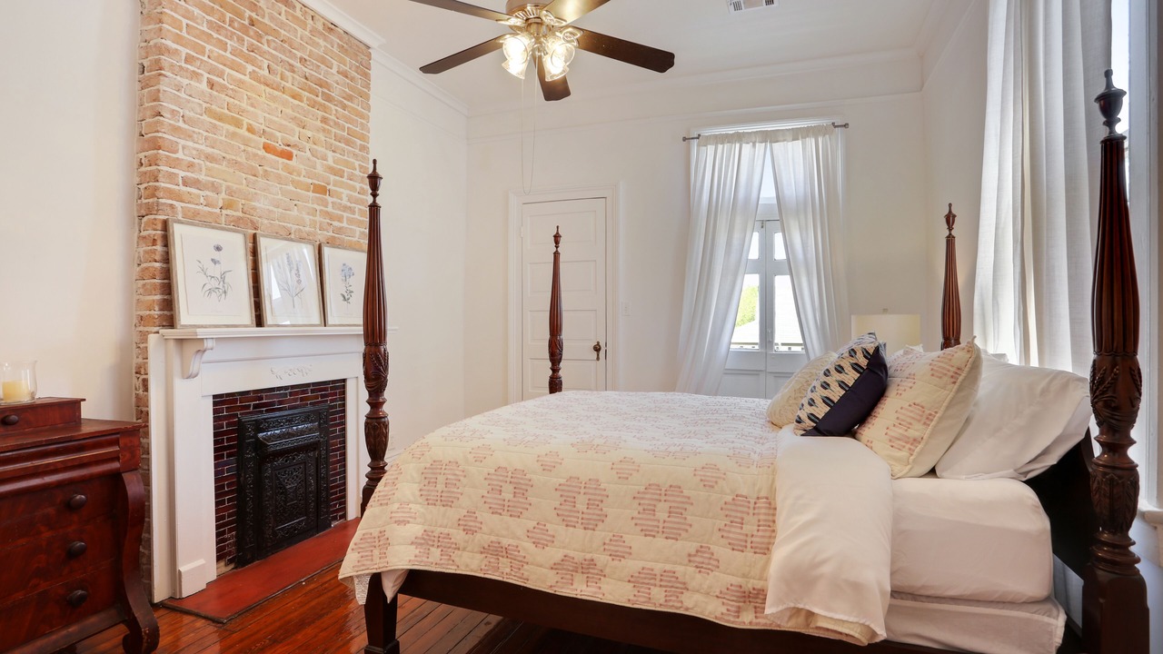 Photo of Bedroom in Uptown Historic District