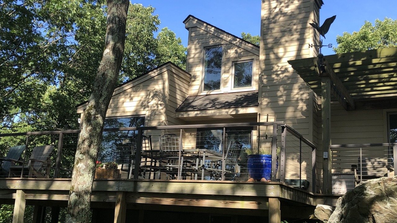Photo of Patio Balcony in Roseland