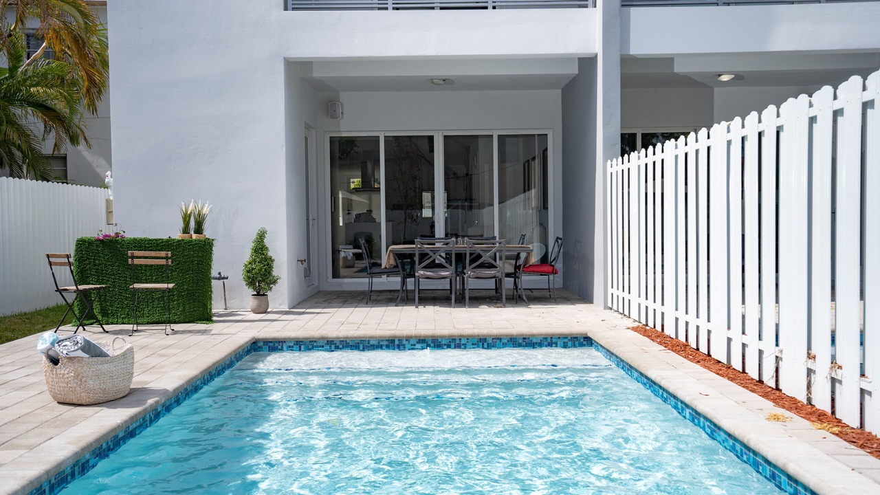 Photo of Outdoor in Coral Way