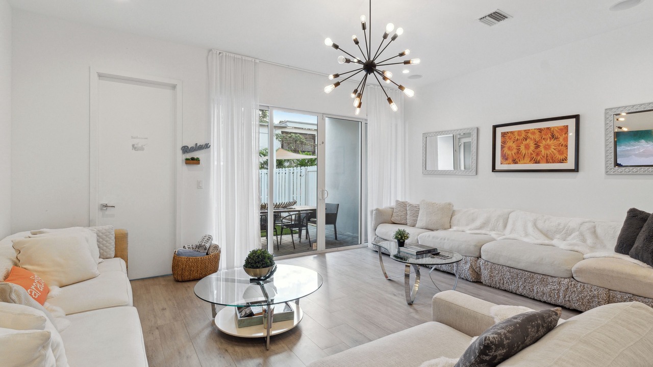 Photo of Livingroom in Coral Way