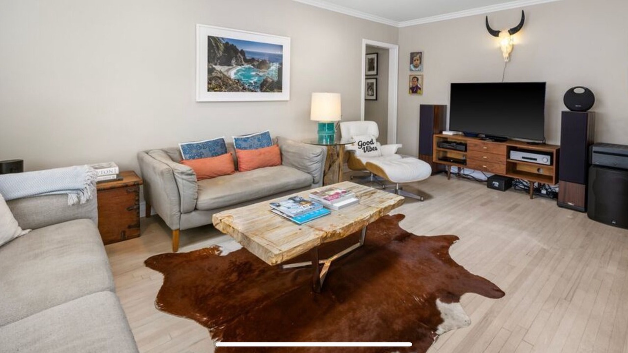 Photo of Livingroom in Venice Canals