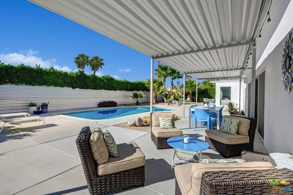 Photo of Outdoor in Racquet Club Estates