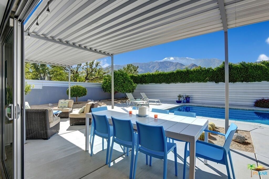 Photo of Outdoor in Racquet Club Estates