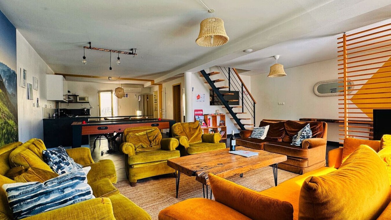 Photo of Livingroom in Peyrole