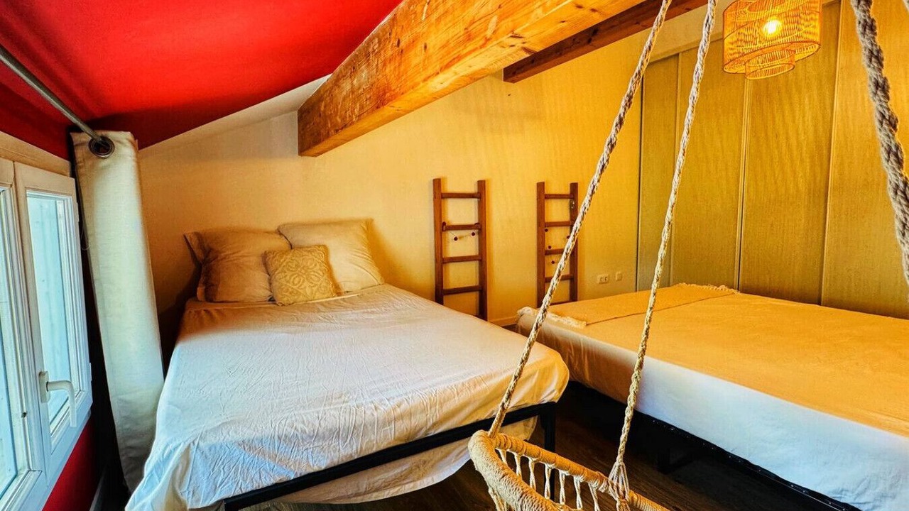 Photo of Bedroom in Peyrole