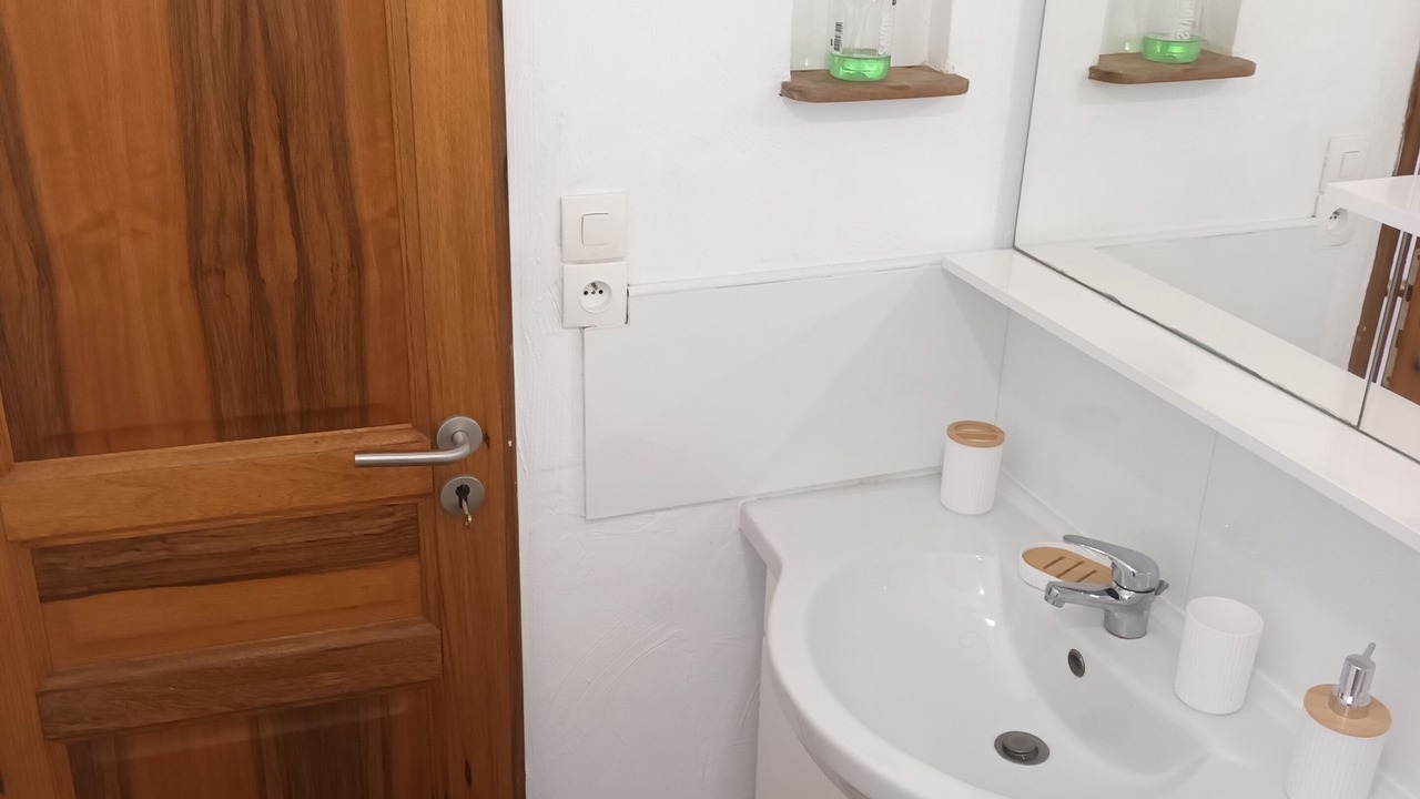 Photo of Bathroom in Olmeto