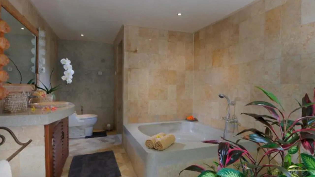 Photo of Bathroom in Tibubeneng