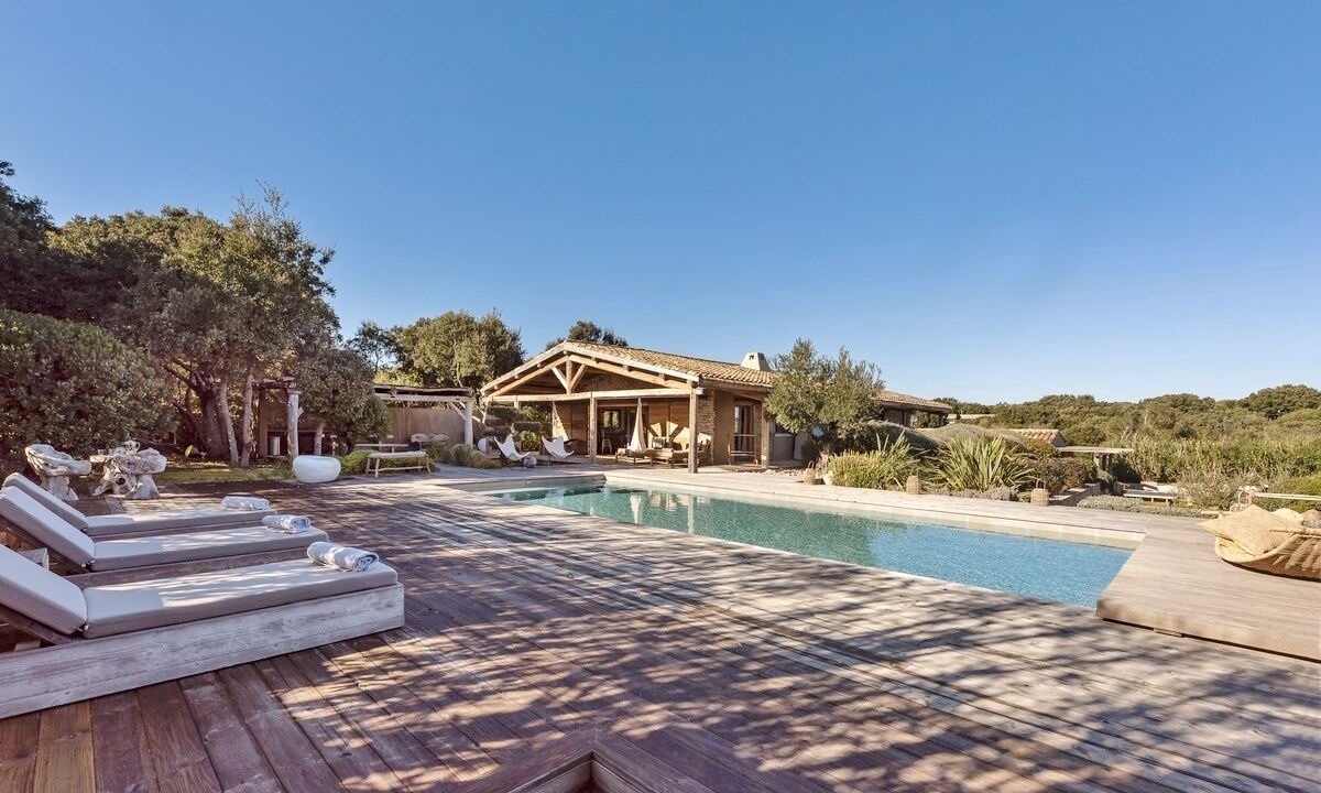 Photo of Outdoor in Bonifacio