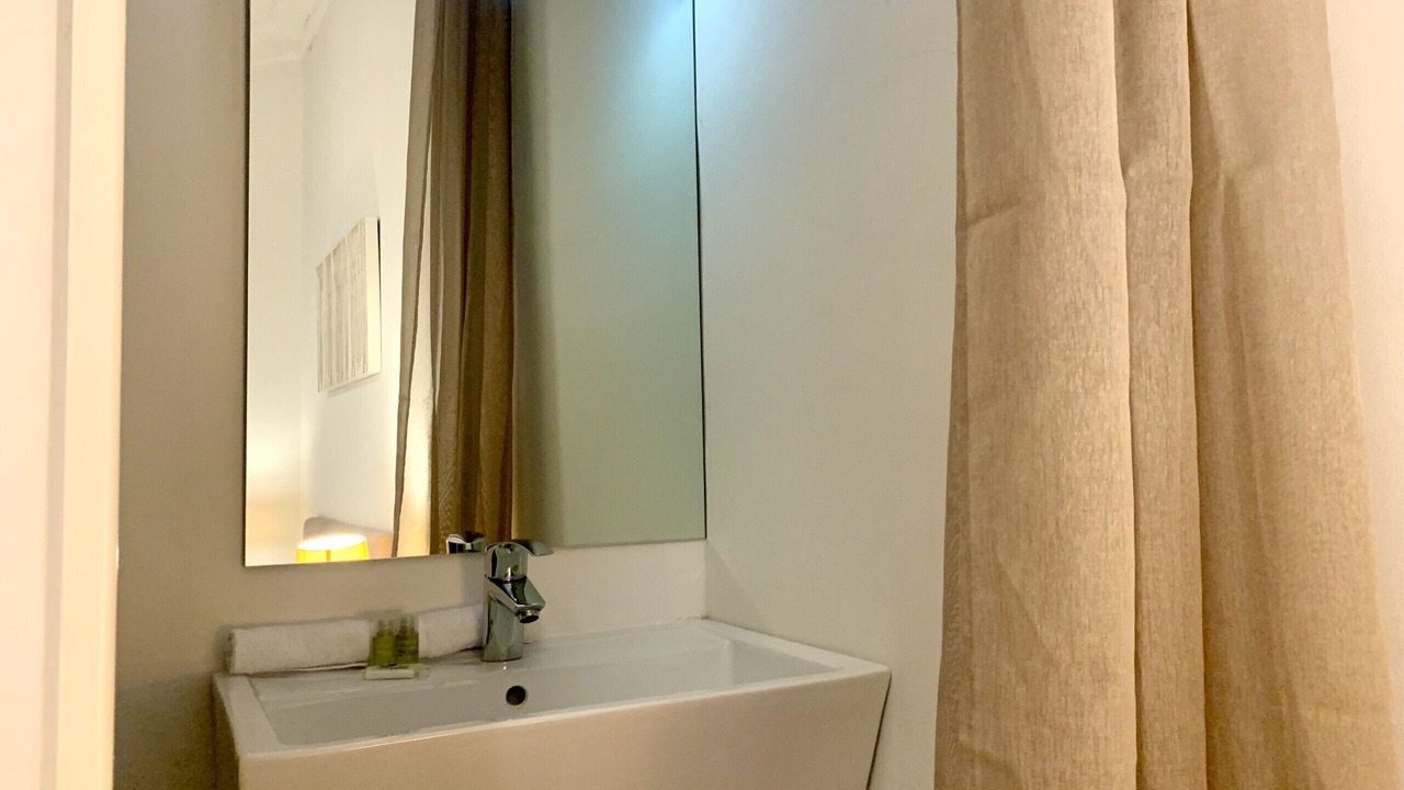 Photo of Bathroom in Nice City Centre