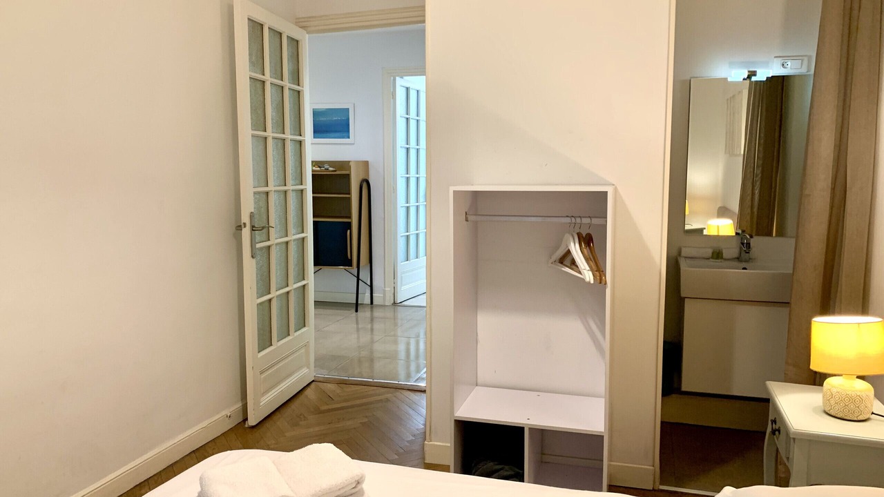 Photo of Bedroom in Nice City Centre