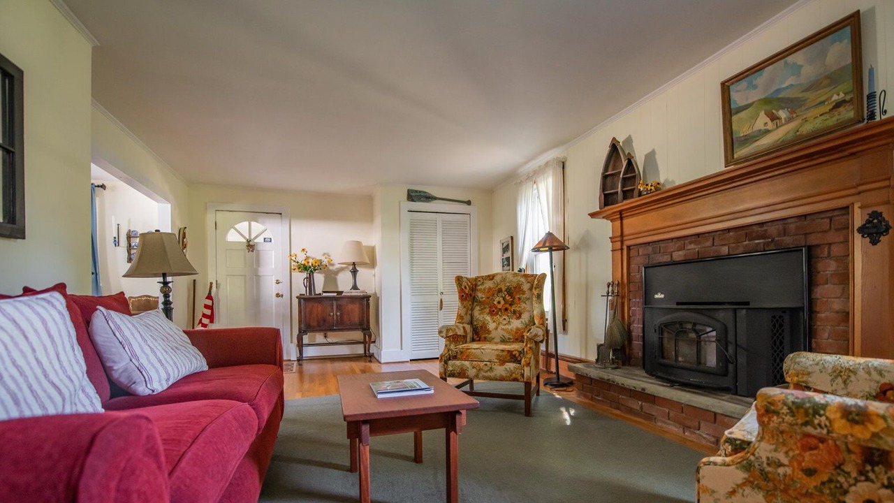 Photo of Livingroom in Eagles Mere