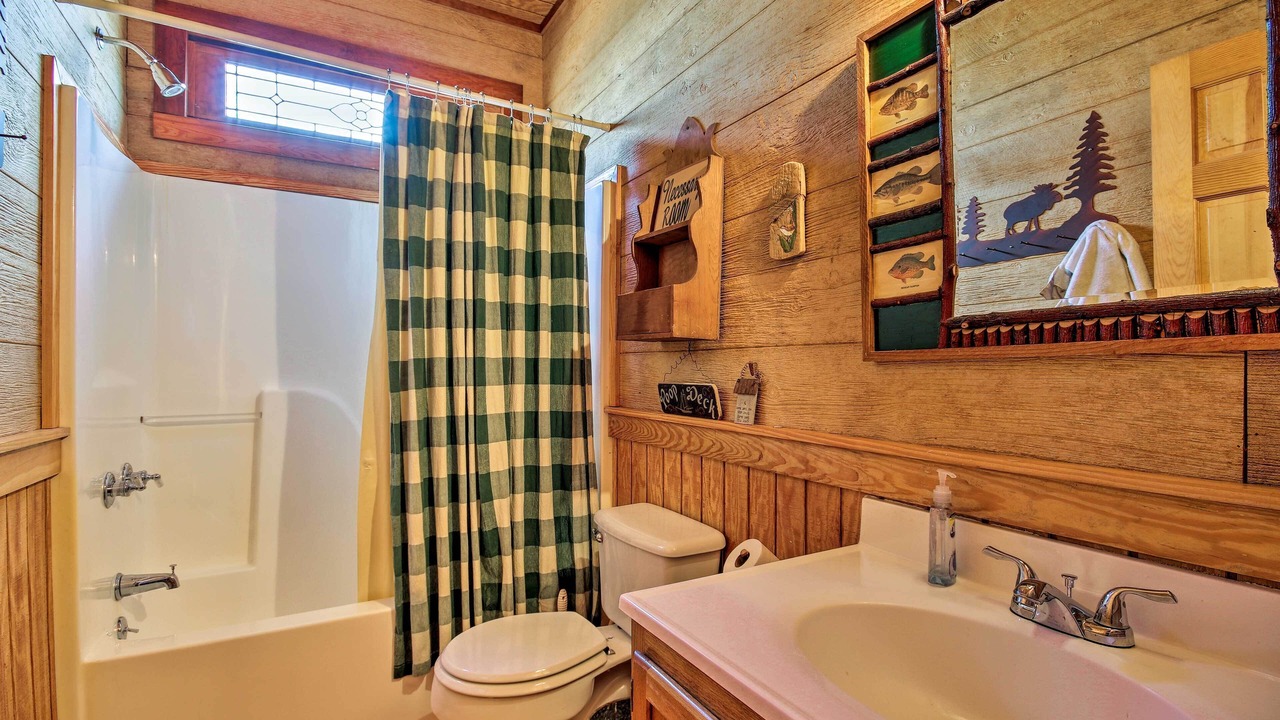 Photo of Bathroom in Ridgeway