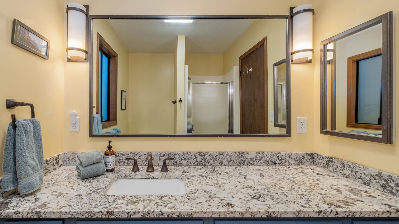 Photo of Bathroom in Leavenworth