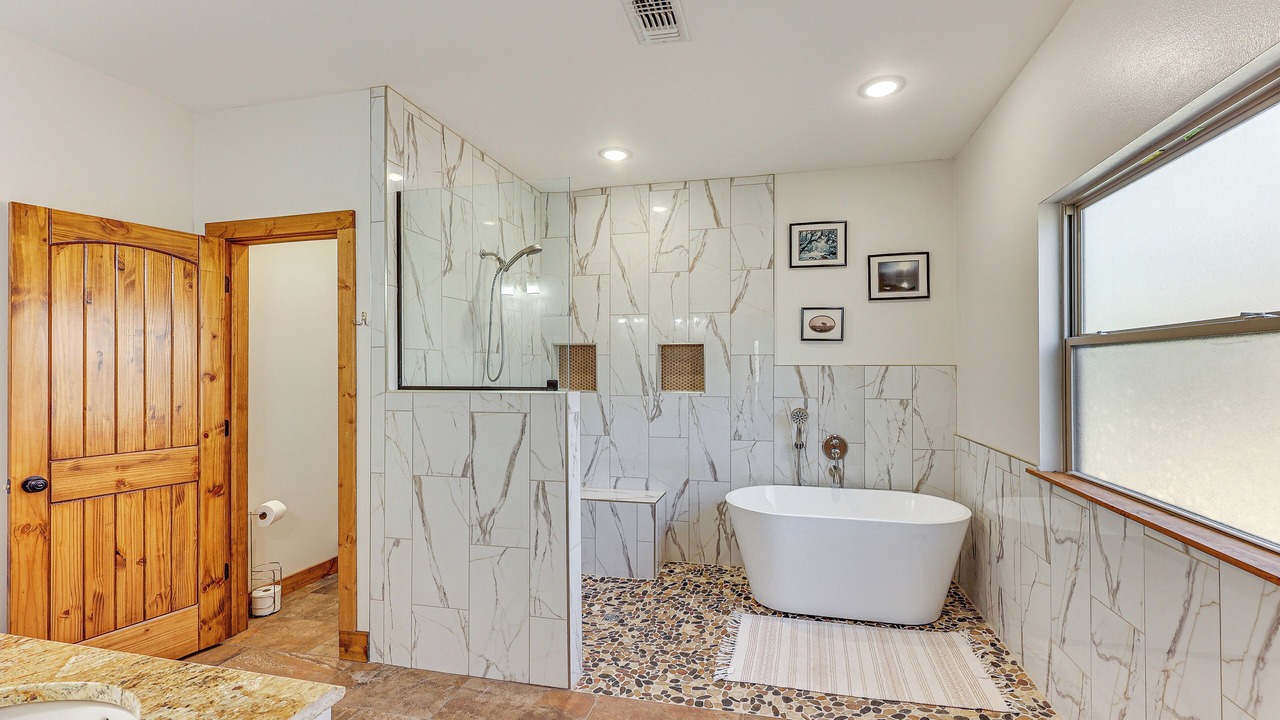 Photo of Bathroom in Golden