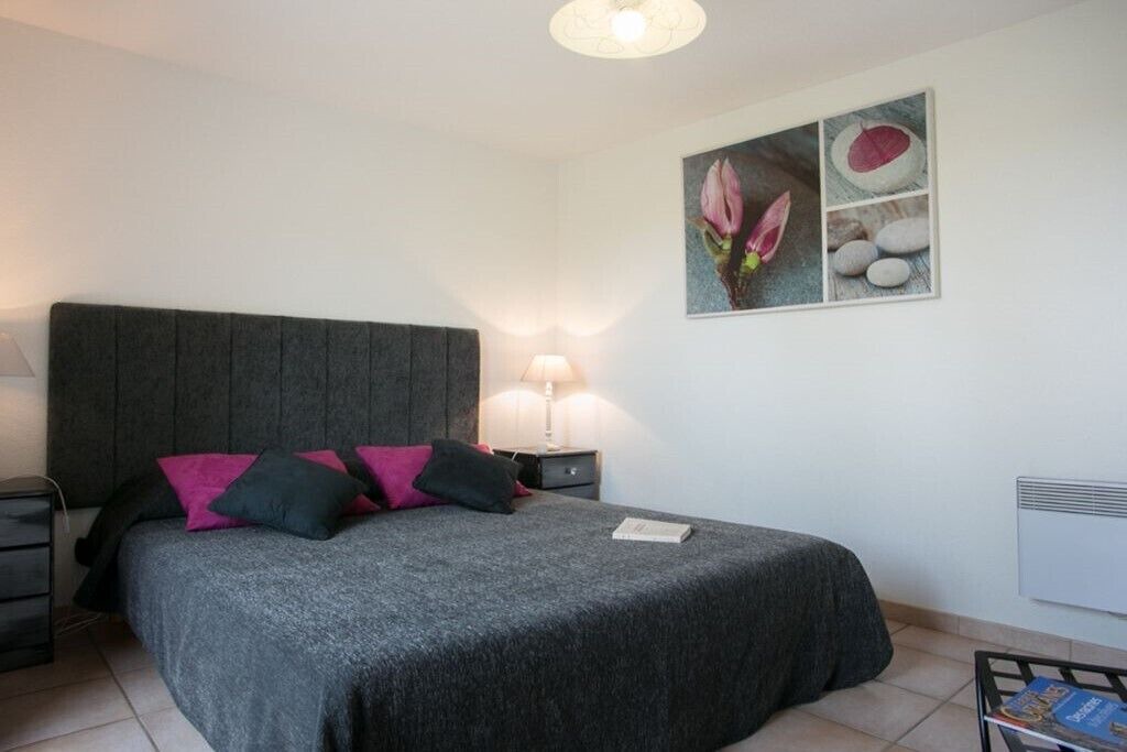 Photo of Bedroom in Thuir