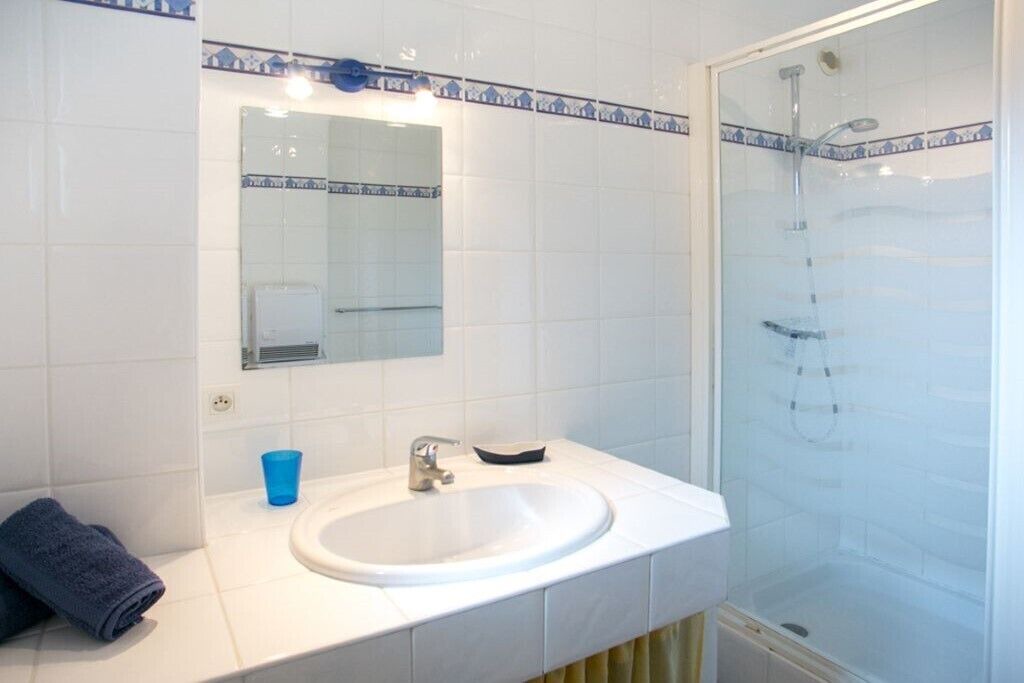 Photo of Bathroom in Thuir