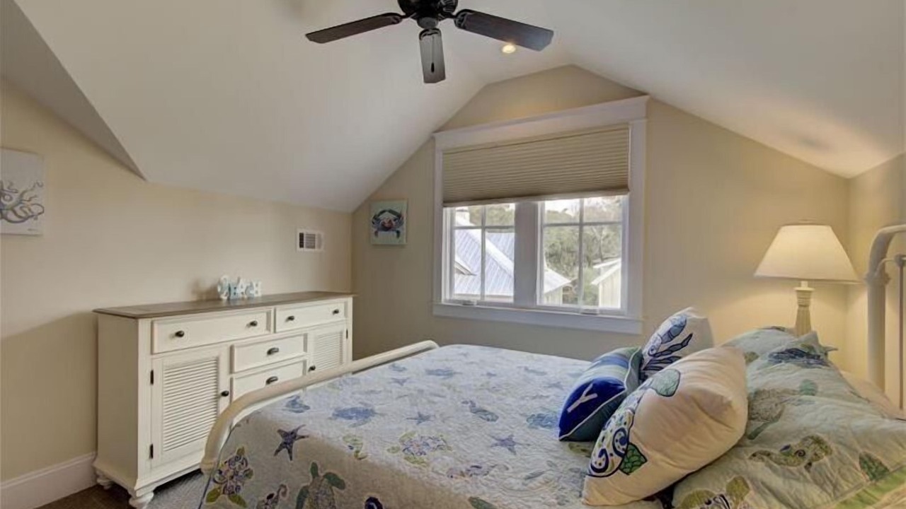 Photo of Bedroom in Jekyll Island