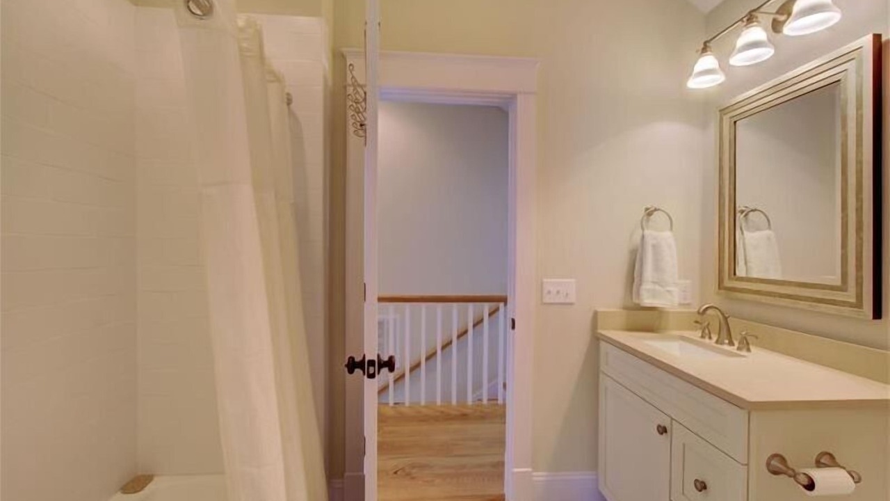 Photo of Bathroom in Jekyll Island