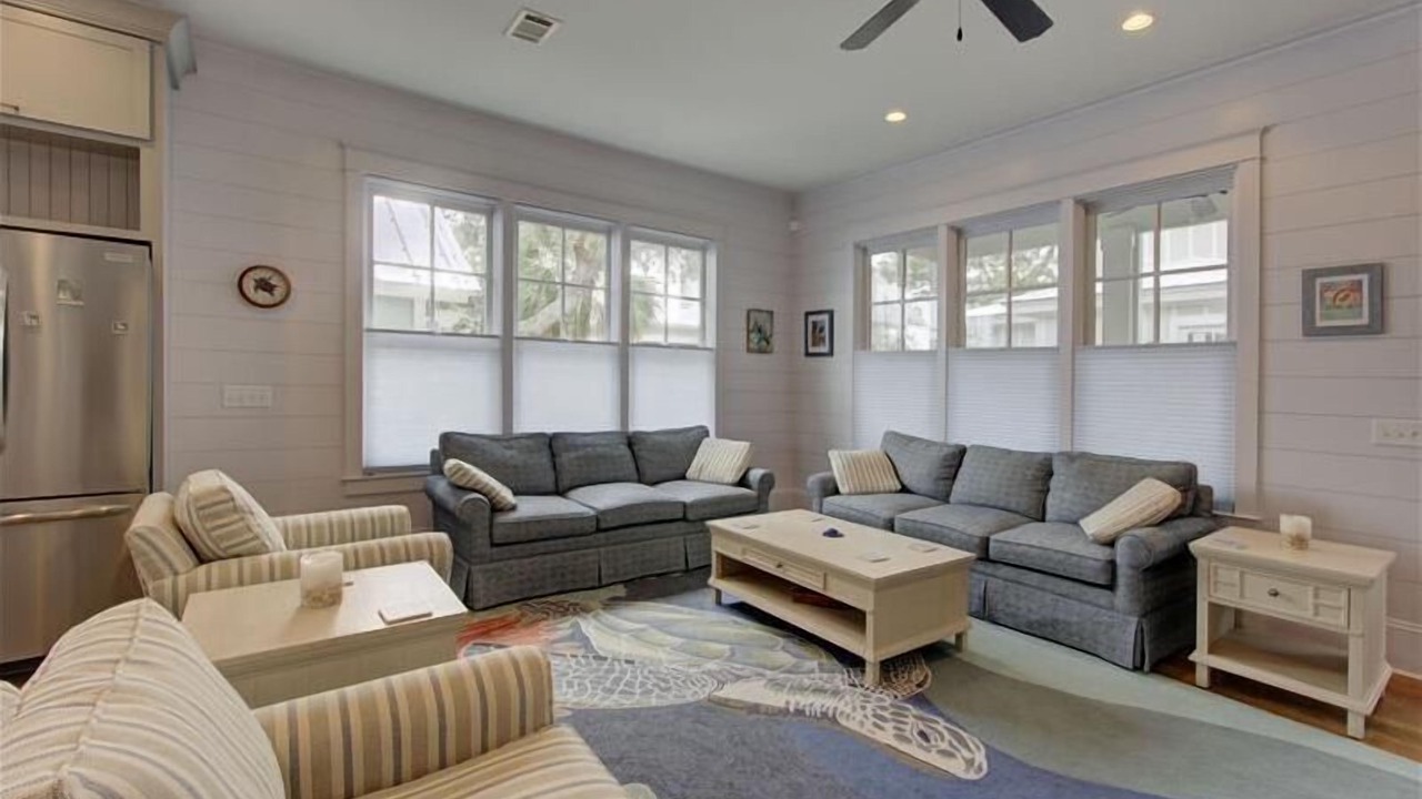 Photo of Livingroom in Jekyll Island