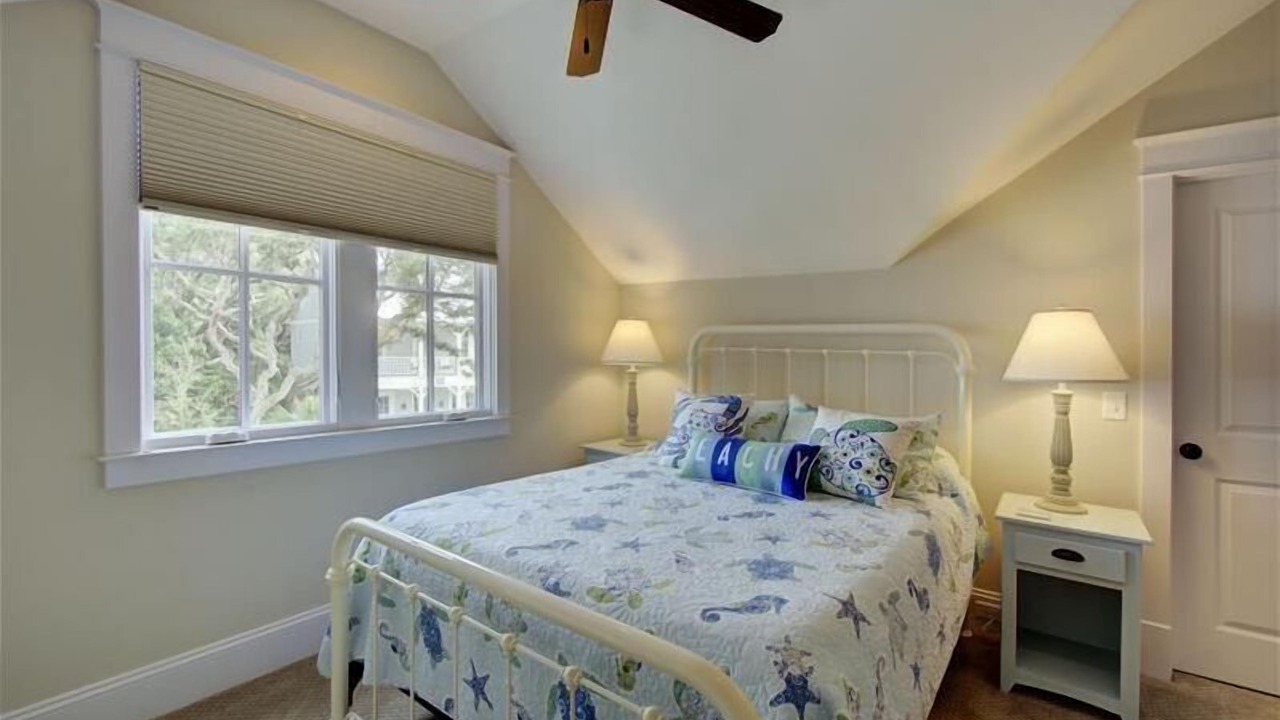 Photo of Bedroom in Jekyll Island