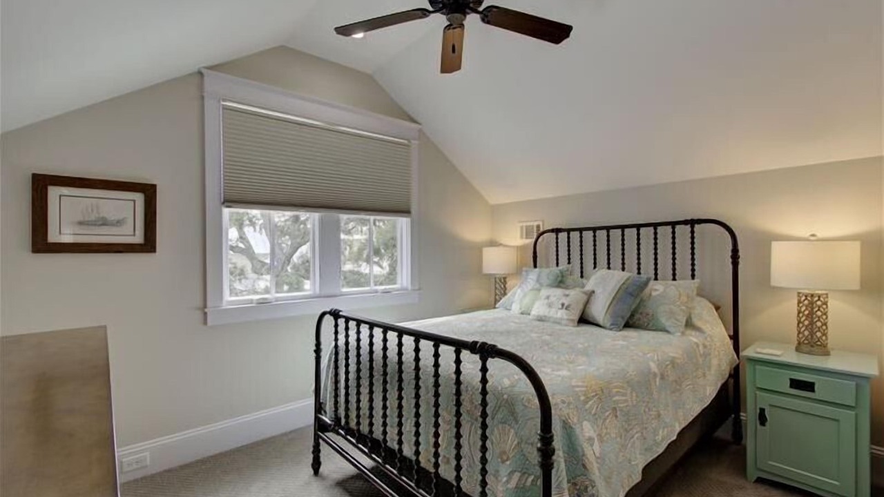 Photo of Bedroom in Jekyll Island