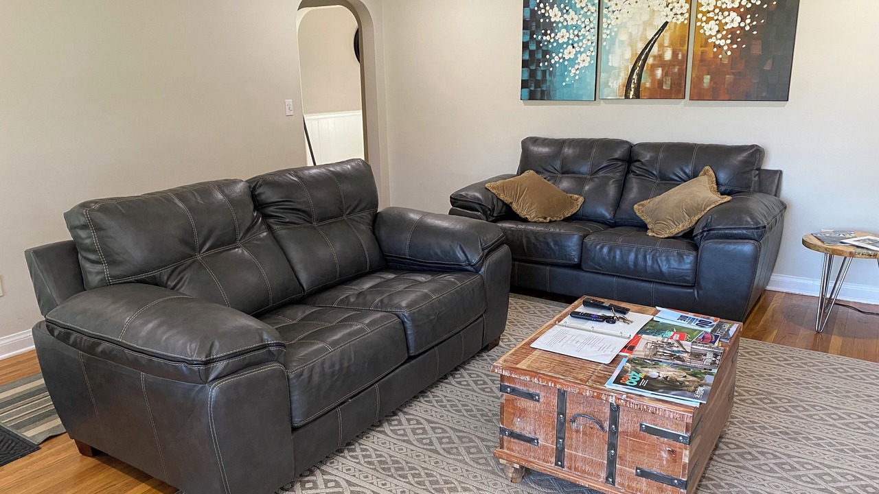 Photo of Livingroom in Shively