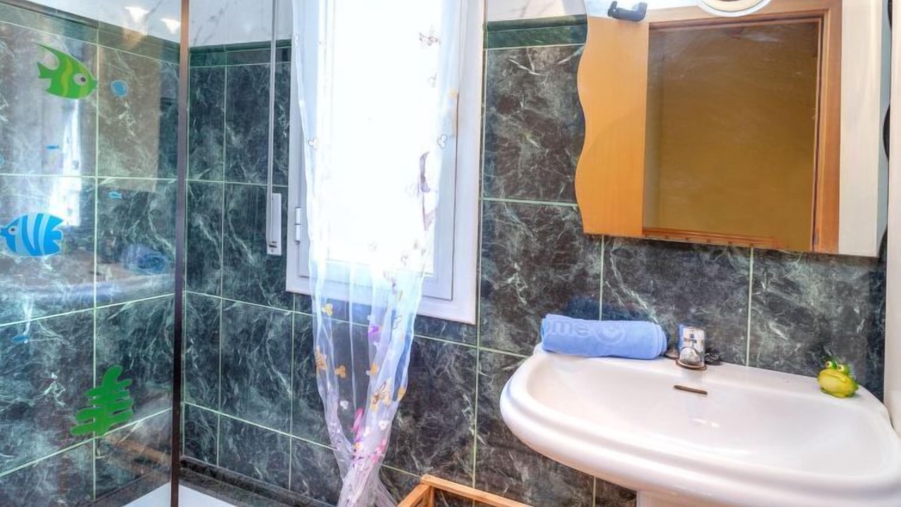 Photo of Bathroom in Les Tres Cales