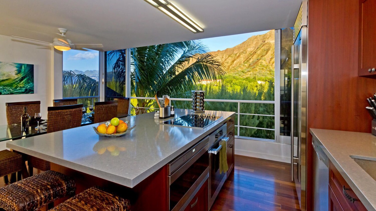 Photo of Kitchen in Diamond Head - Kapahulu - St. Louis
