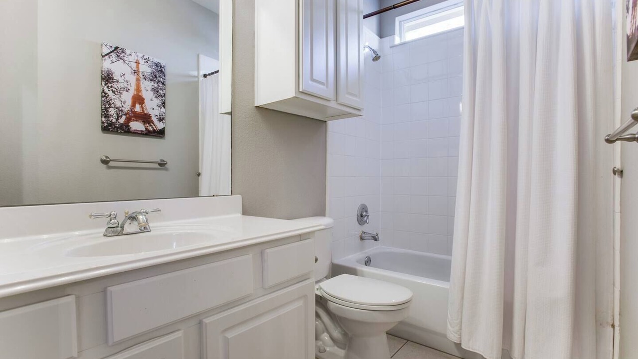 Photo of Bathroom in Stewart Creek Estates