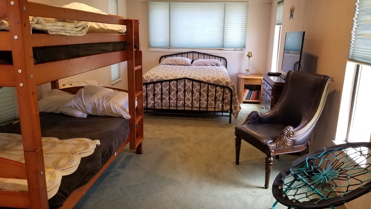 Photo of Bedroom in Oak Harbor