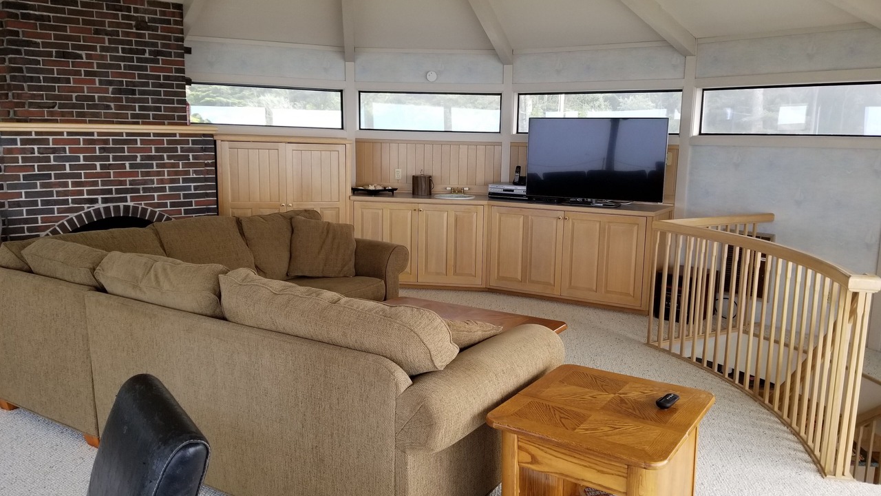Photo of Livingroom in Oak Harbor