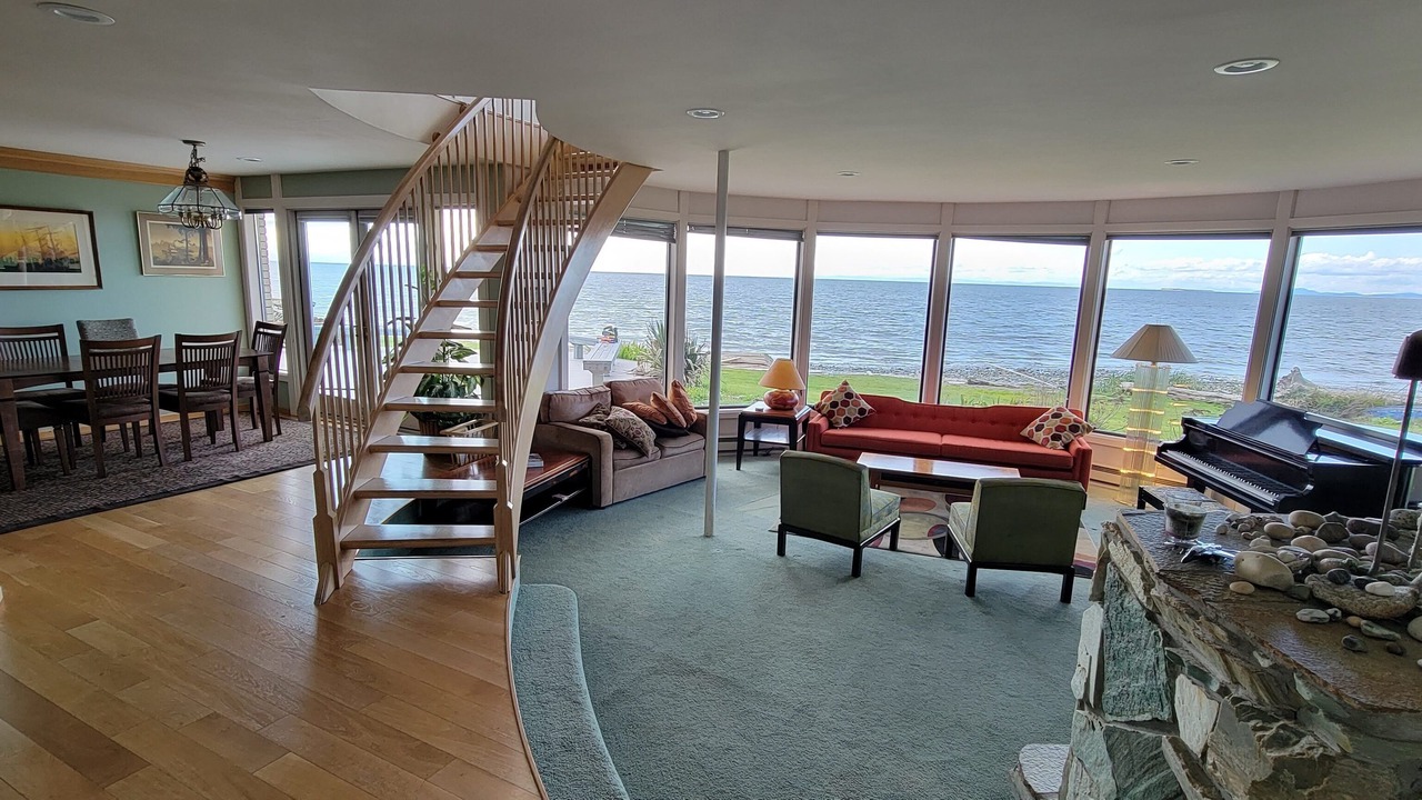 Photo of Livingroom in Oak Harbor