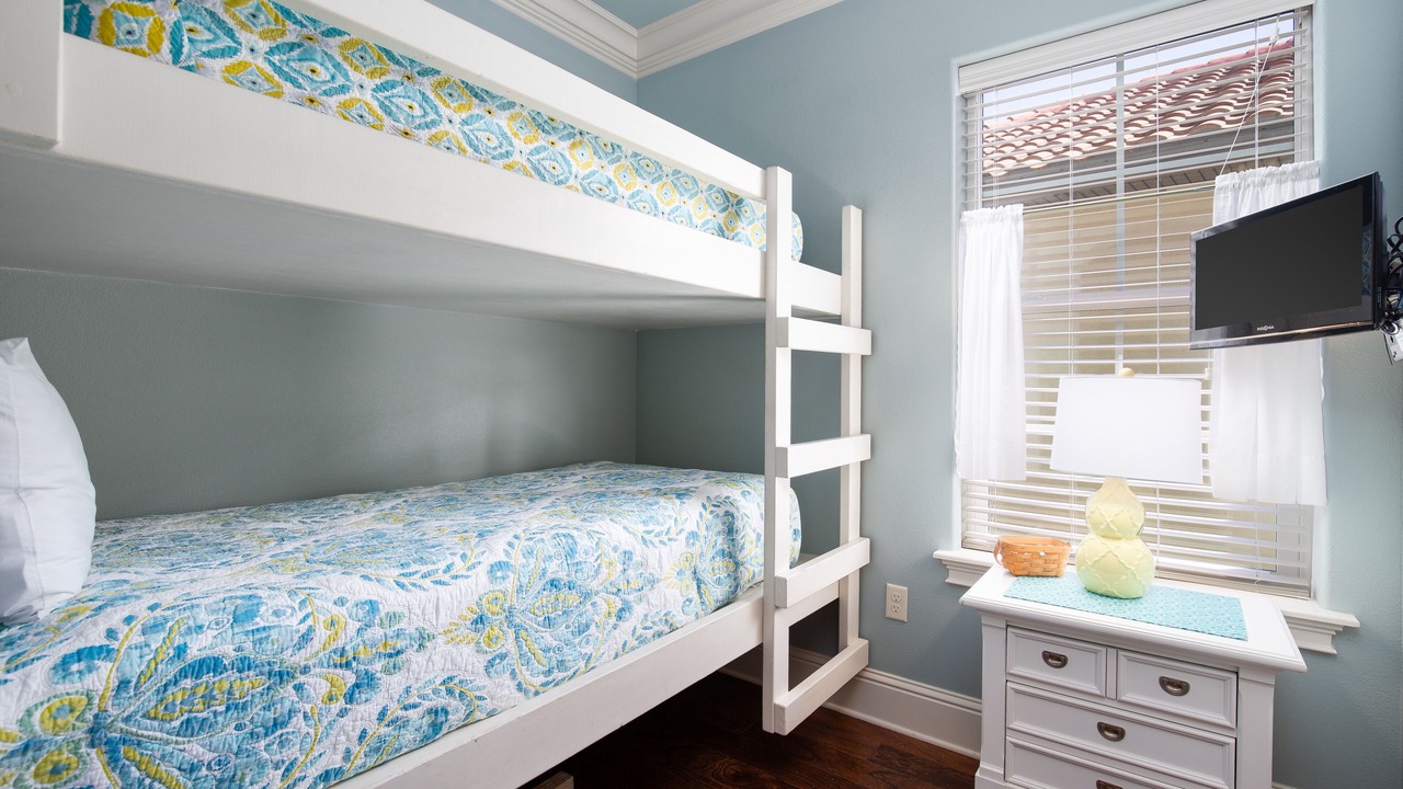 Photo of Bedroom in Villa Lago