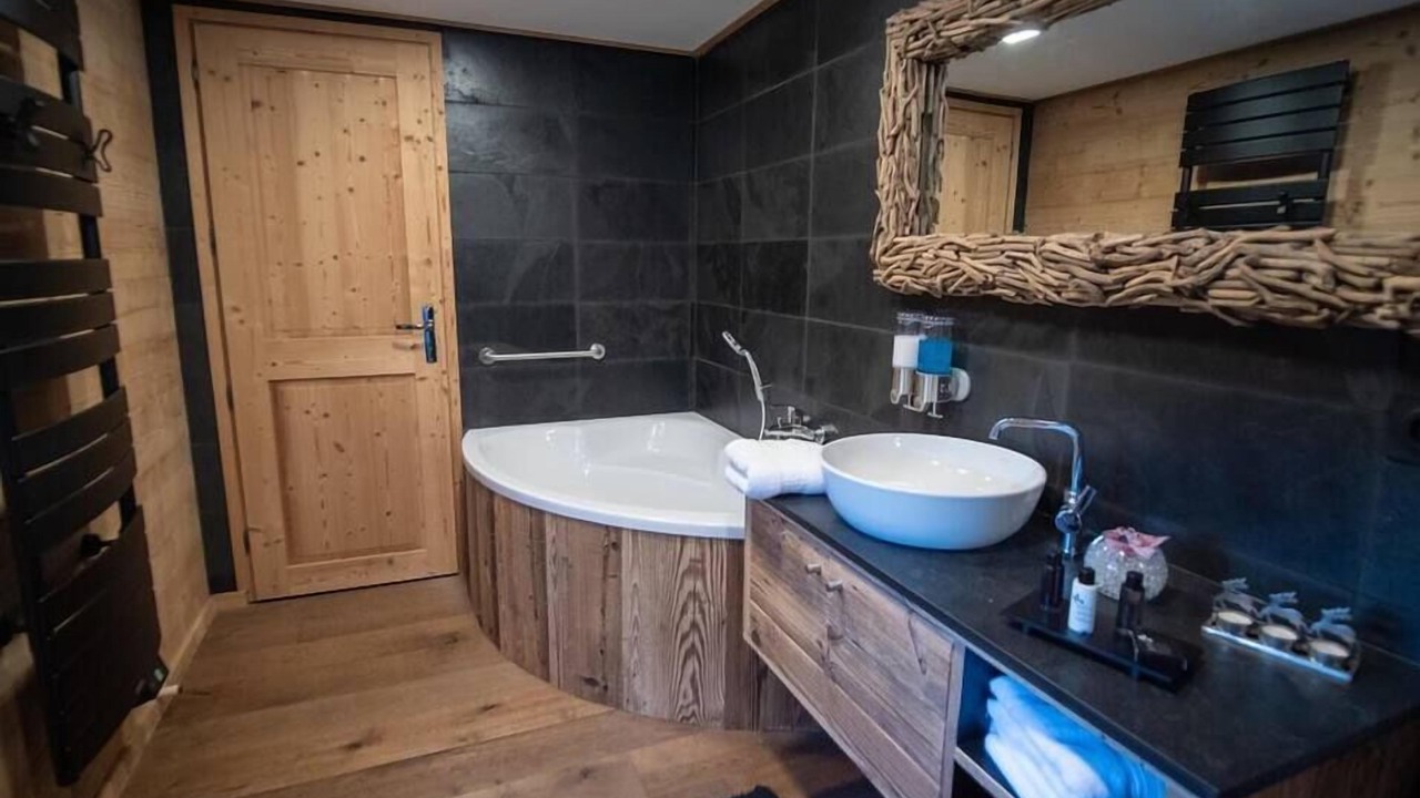 Photo of Bathroom in Font-Romeu-Odeillo-Via