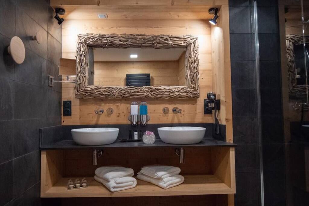 Photo of Bathroom in Font-Romeu-Odeillo-Via