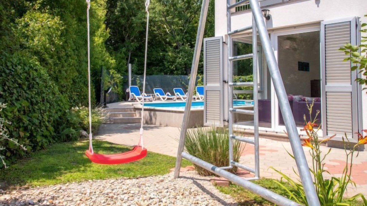 Photo of Outdoor in Kornic