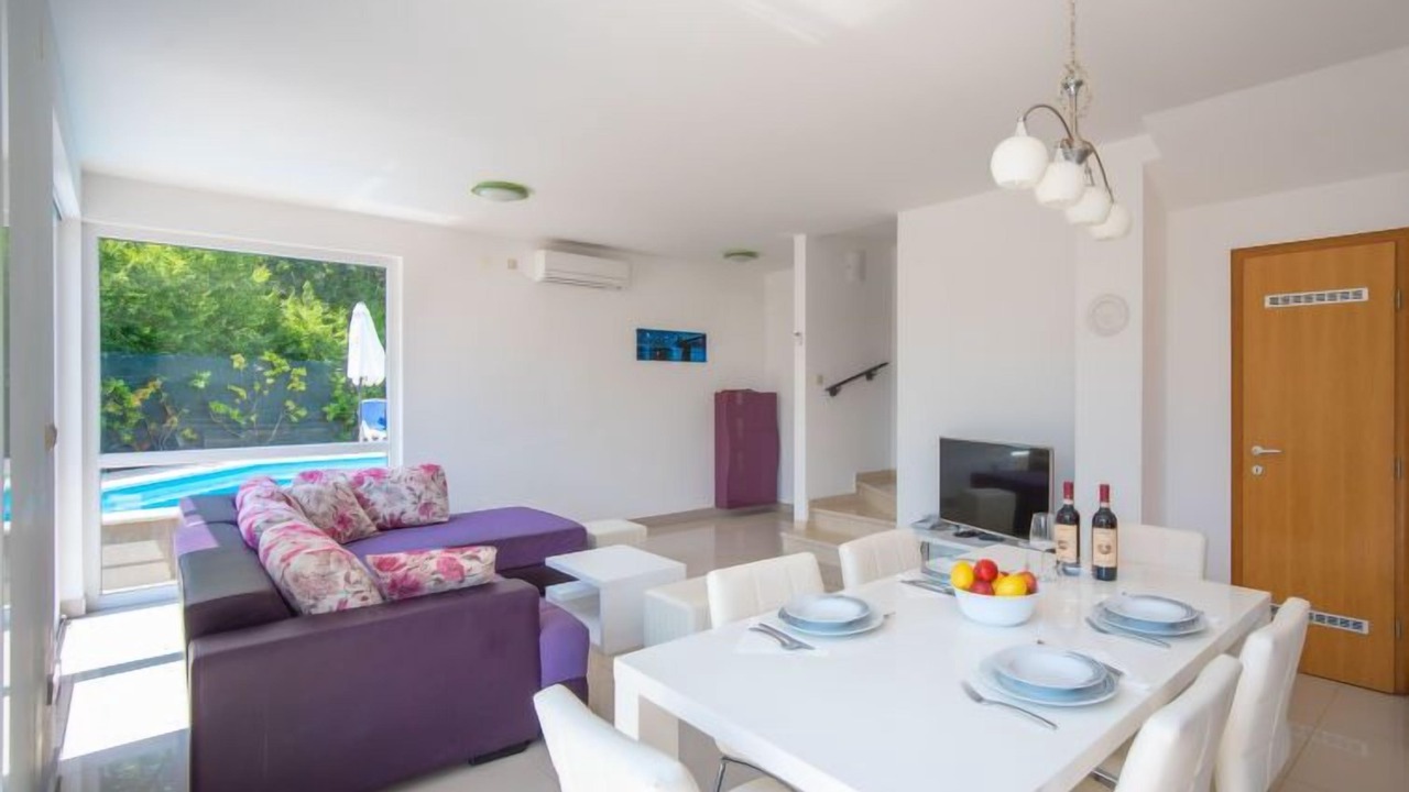 Photo of Livingroom in Kornic