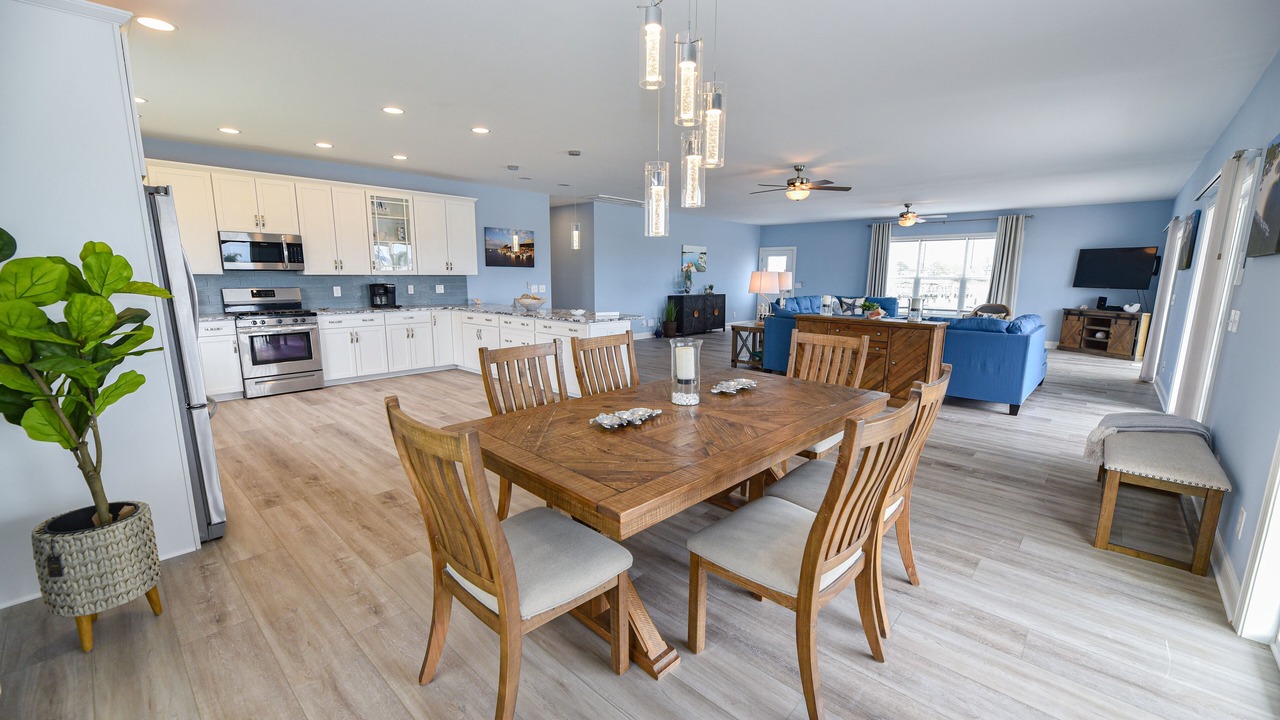 Photo of Others in Long Neck