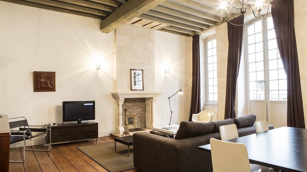 Photo of Livingroom in Hotel de Ville - Quinconces