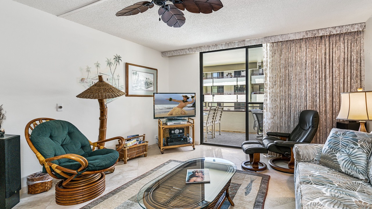 Photo of Others in Kahaluu Bay