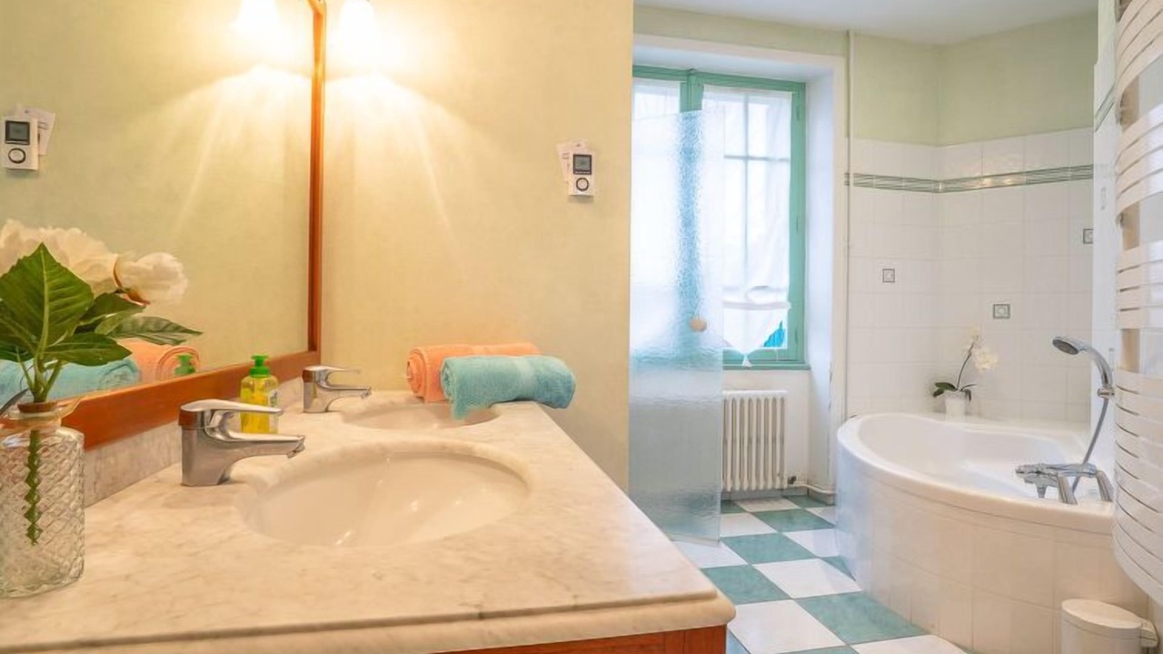 Photo of Bathroom in La Guymauviere-La Hulotais-La Bourelais