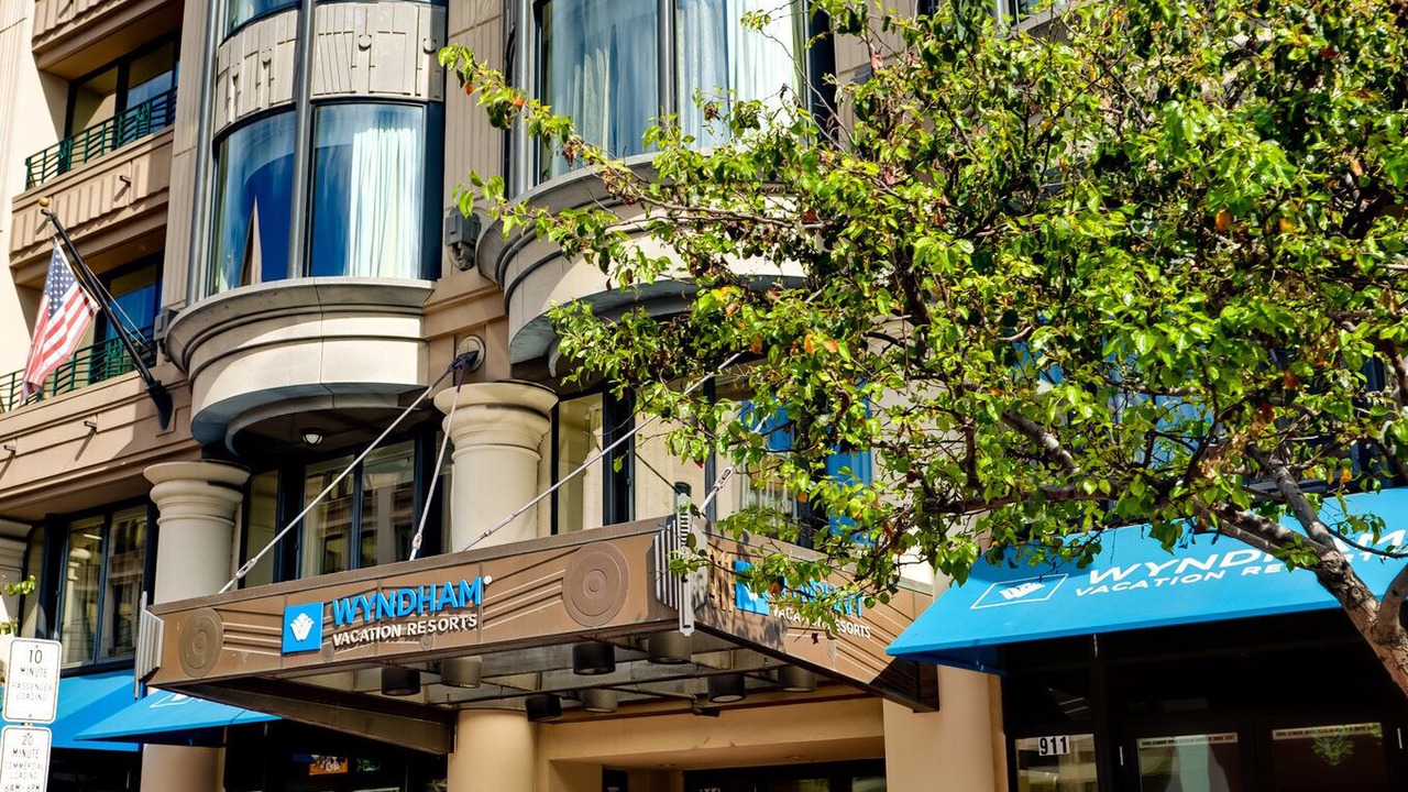 Photo of Others in Gaslamp Quarter