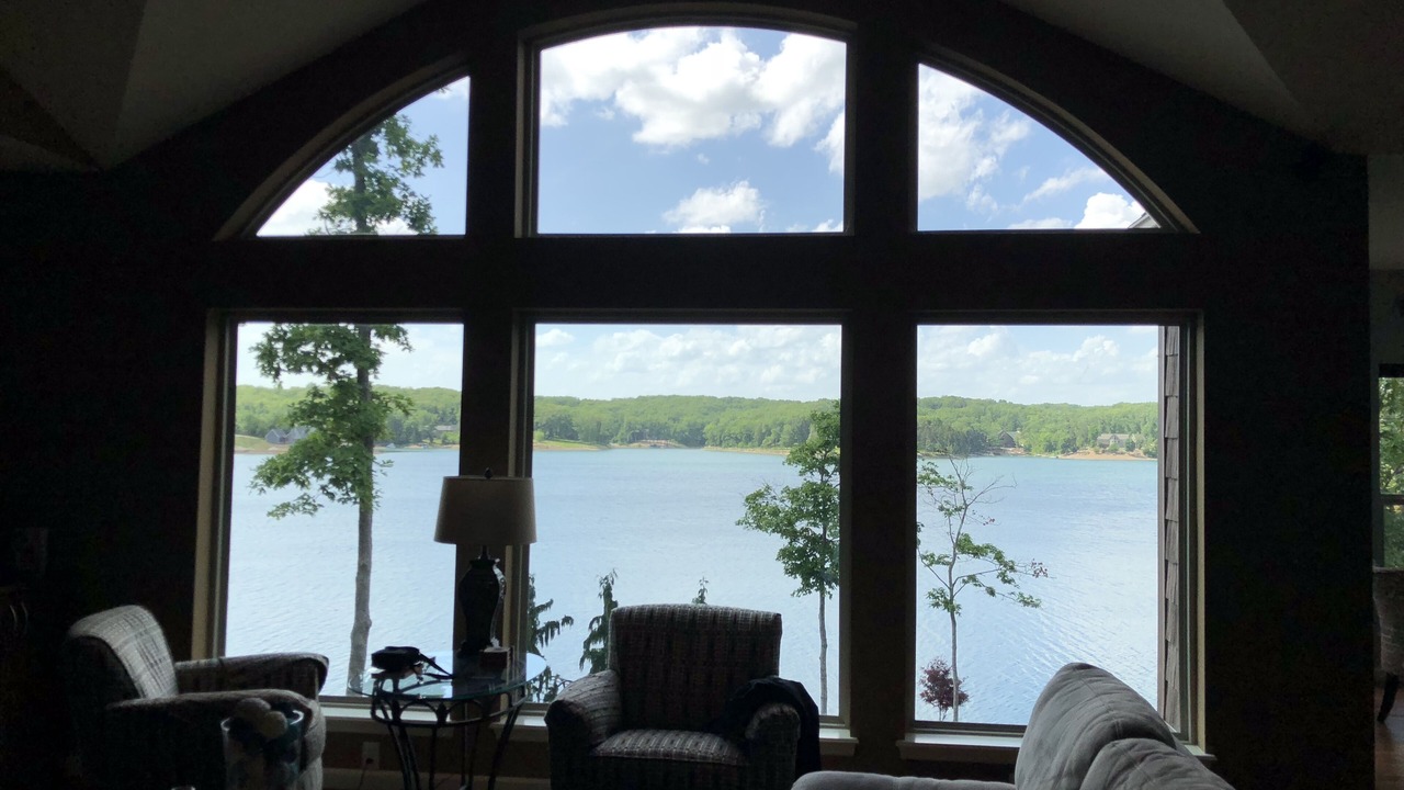 Photo of Livingroom in Innsbrook