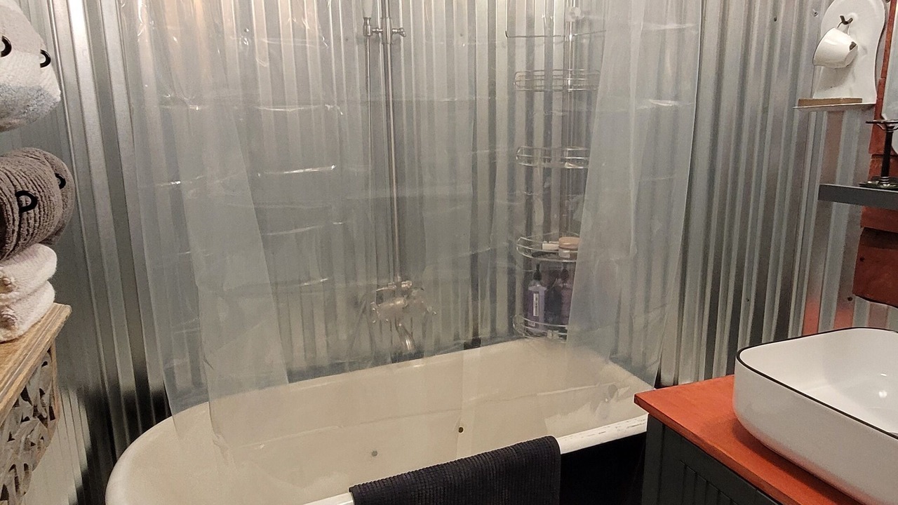 Photo of Bathroom in Shinhopple